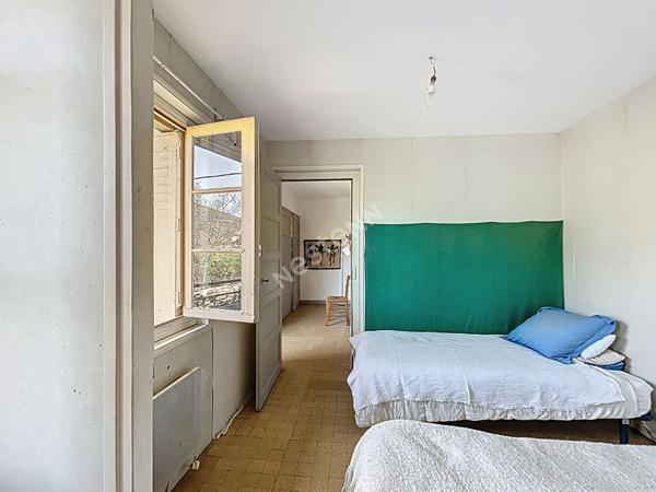 Grande maison - Ancienne école - Saint Martin Sur Lavezon 10 pièces 310 m2 5 chambres