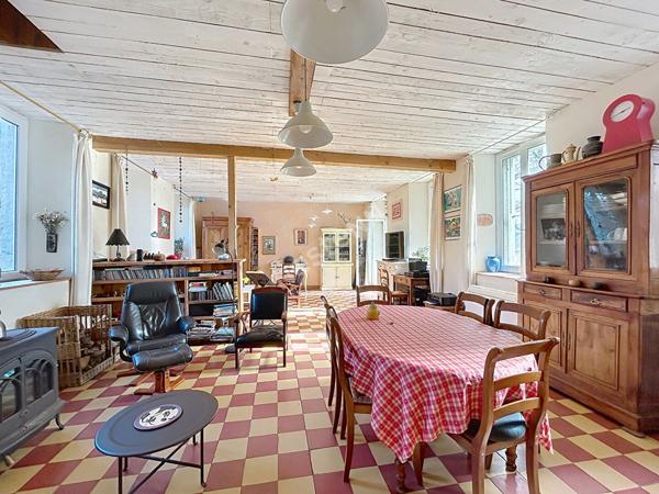 Grande maison - Ancienne école - Saint Martin Sur Lavezon 10 pièces 310 m2 5 chambres