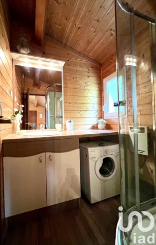 Maison 7 pièces de 202 m² à Salles (33770)