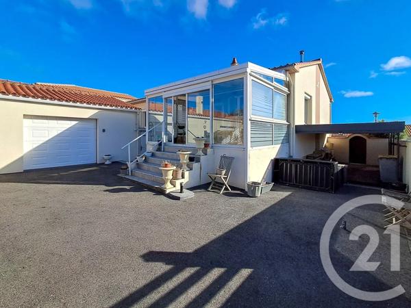 Maison à vendre  6 pièces - 160 m 2   BREM SUR MER  - 85