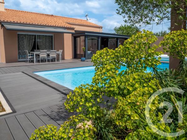Maison à vendre  6 pièces - 160 m 2   BREM SUR MER  - 85