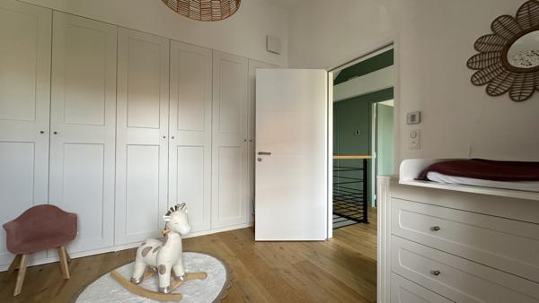 Villa contemporaine de charme à Fétilly — lumière, confort et art de vivre rochelais.