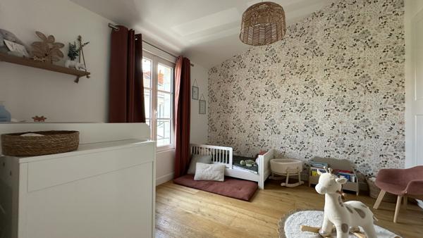 Villa contemporaine de charme à Fétilly — lumière, confort et art de vivre rochelais.