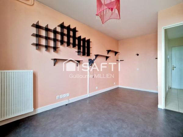 Studio entièrement rénové