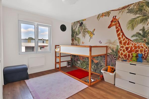Maison entièrement rénovée en 2024 édifiée sur 873 m² de terrain.