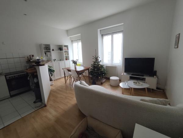 T2 44M² + CAVE - (HABITATION OU PROFESSIONNEL) - GAMBETTA