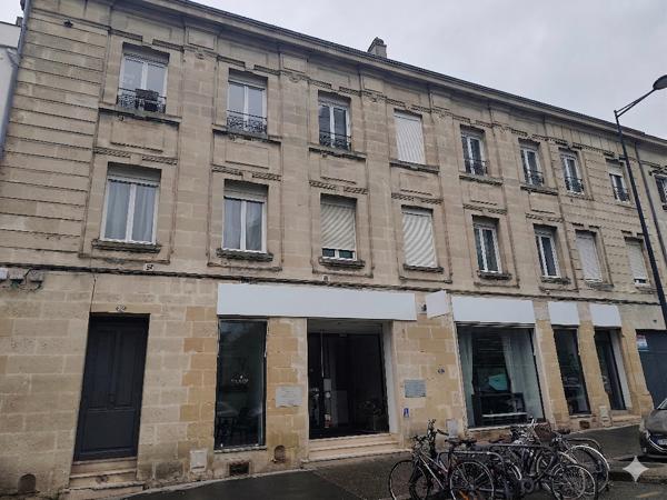 T2 44M² + CAVE - (HABITATION OU PROFESSIONNEL) - GAMBETTA