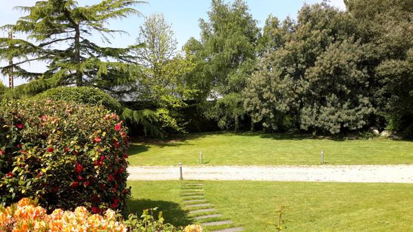 Très belle propriété sur un parc paysagé clos de 2354 m2