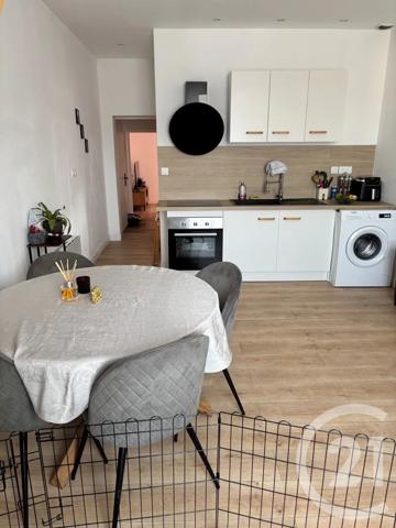 Immeuble à vendre  197 m 2   ST QUENTIN  - 02
