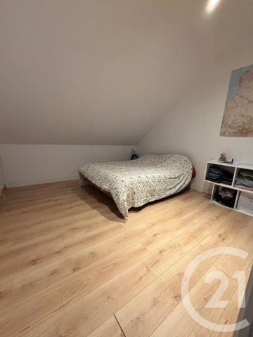 Immeuble à vendre  197 m 2   ST QUENTIN  - 02