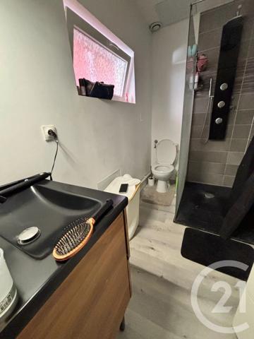 Immeuble à vendre  197 m 2   ST QUENTIN  - 02