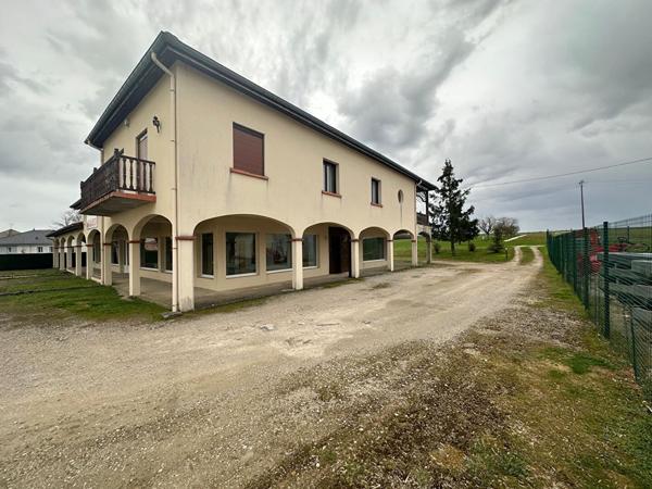 Maison 7 pièces + Local commercial de 270 m2