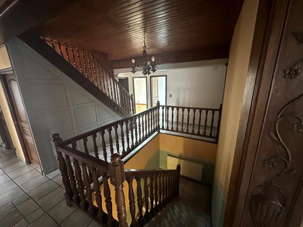 Maison 7 pièces + Local commercial de 270 m2