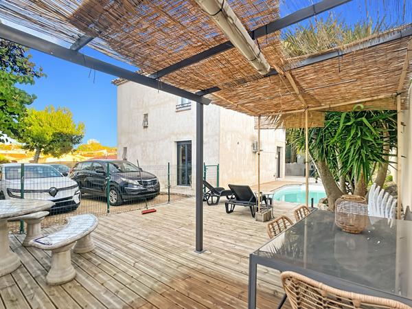 Maison à vendre de 140 m² avec piscine sur une parcelle de 650 m² - Secteur Saint-Loup Marseille 10e