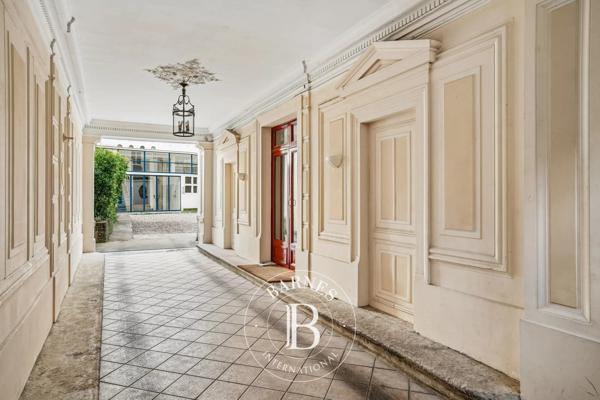 Paris 16ème, Appartement 1 Chambre -  54 m² à vendre