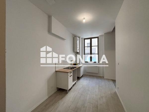 Location Studio 32.73 m² - 3 RUE DENUZIERE Lyon 69002