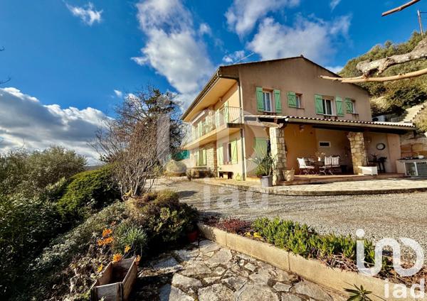 Maison à vendre 6 pièces 160 m² Le Cannet-des-Maures