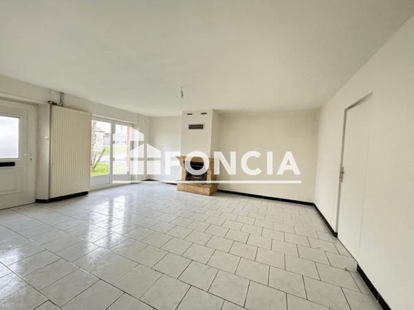 Location Maison 4 pièces 109.9 m² - 5 RUE DU RIEZ Pierrepont 02350