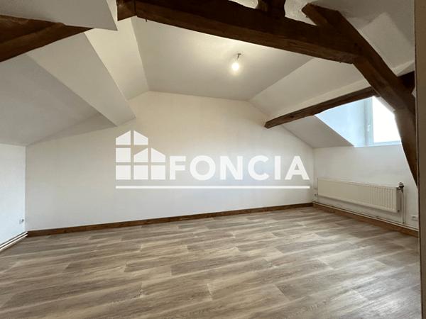 Location Maison 4 pièces 109.9 m² - 5 RUE DU RIEZ Pierrepont 02350