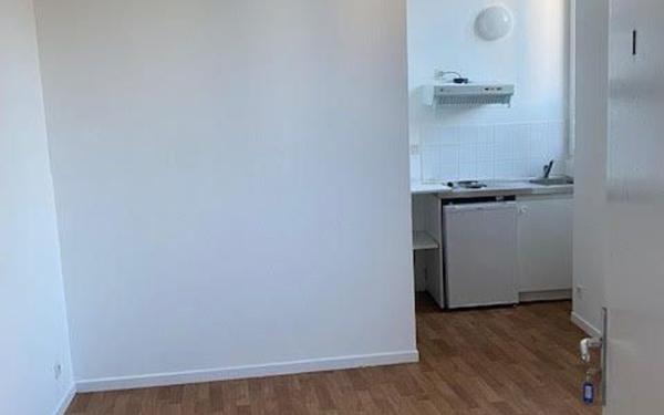 Immeuble à vendre    11 pièces • 177 m2 Mont-de-Marsan