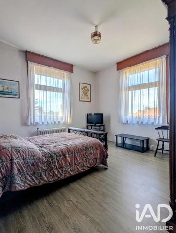 Maison à vendre 11 pièces 300 m² Estaires
