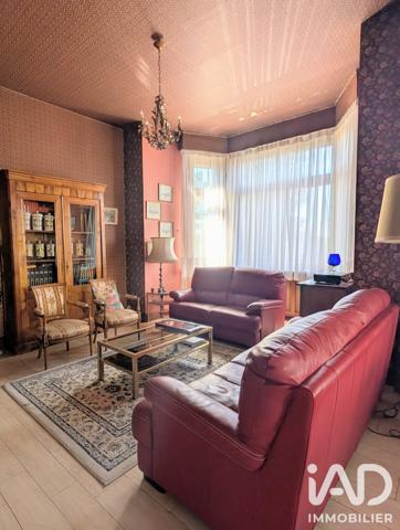 Maison à vendre 11 pièces 300 m² Estaires