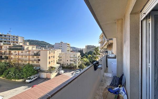 Appartement à vendre    3 pièces • 48,50 m2 Le Cannet