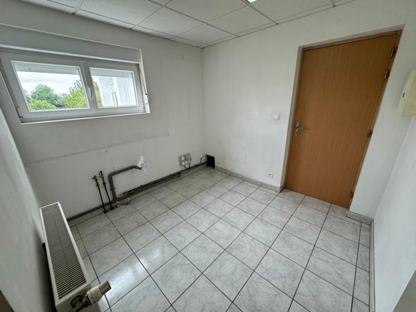 SEMI PLAIN PIED INDIVIDUEL À LA FRONTIÈRE