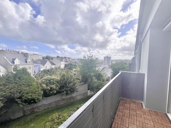 Appartement à louer 680 € CC Brest 2 p 57 m² DPE D