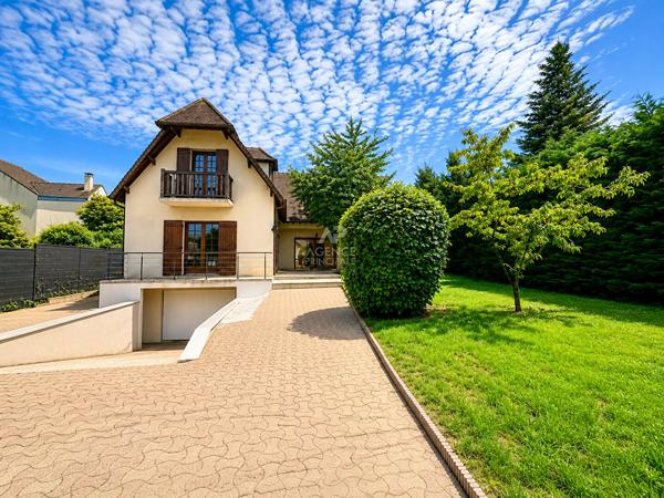 Maison Conflans Sainte Honorine 11 pièce(s) 230 m2 649 000 € **  - Référence  8207