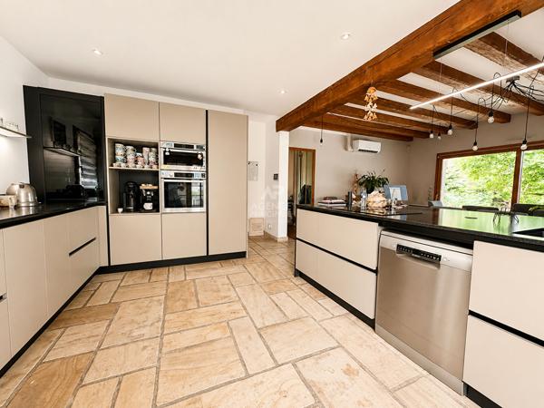 Maison Conflans Sainte Honorine 11 pièce(s) 230 m2 649 000 € **  - Référence  8207