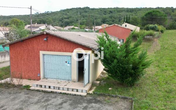 Maison à vendre    1 pièce •  Ruoms