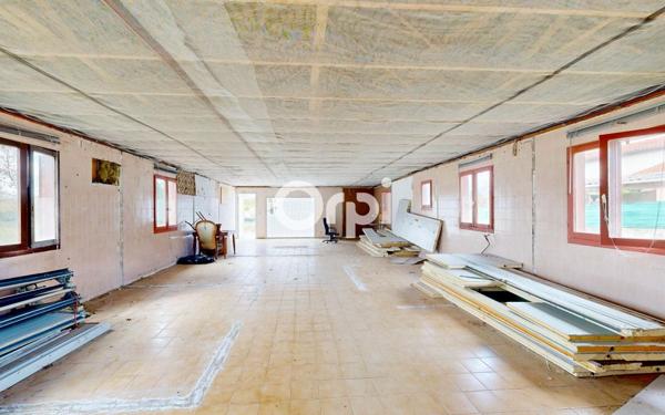 Maison à vendre    1 pièce •  Ruoms