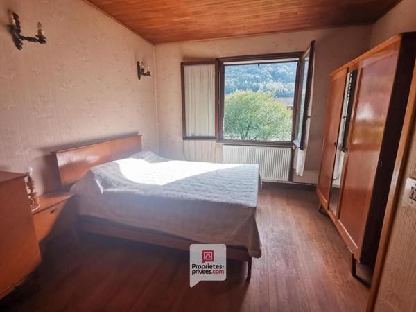 Maison avec potentiel - Le Cheylas  -+ garage double+ sous sol + combles aménageables