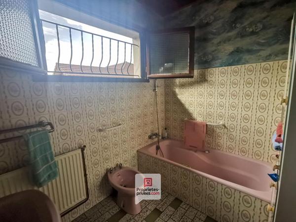 Maison avec potentiel - Le Cheylas  -+ garage double+ sous sol + combles aménageables