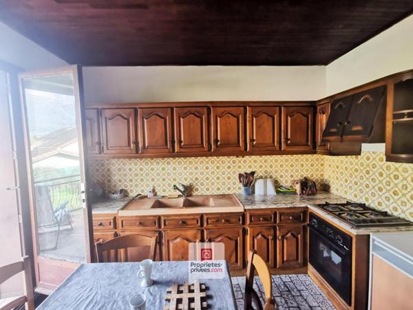 Maison avec potentiel - Le Cheylas  -+ garage double+ sous sol + combles aménageables