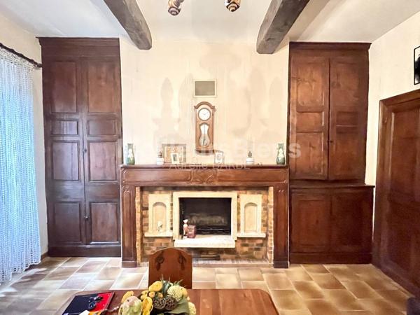 Exclusivité : Maison de ville de type T5 avec garage et jardin.