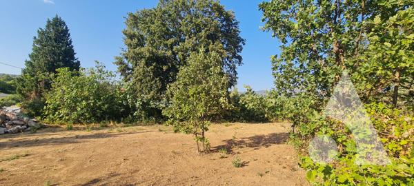 Terrain 853 m2