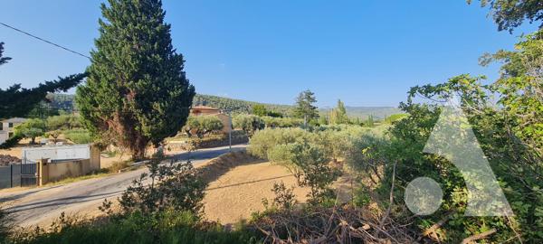 Terrain 853 m2