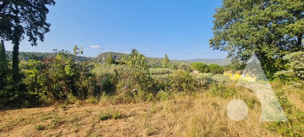 Terrain 853 m2