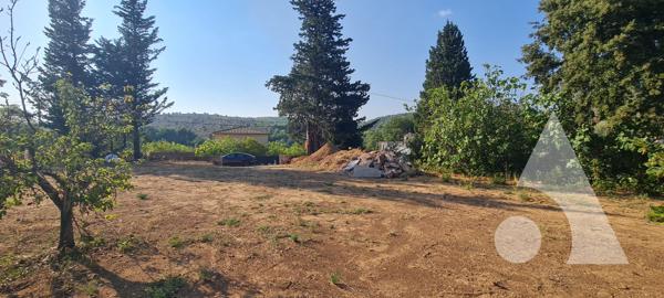 Terrain 853 m2