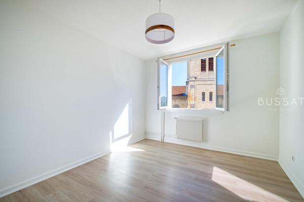 Vente appartement 3 chambres double exposition très lumineux