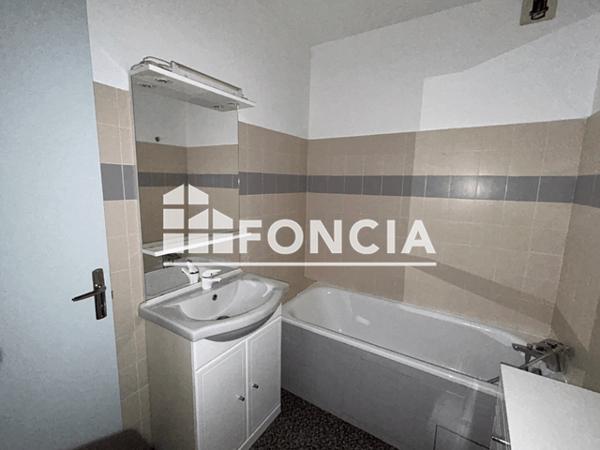 Location Studio 30.61 m² - 49 AVENUE DU LOUP Pau 64000