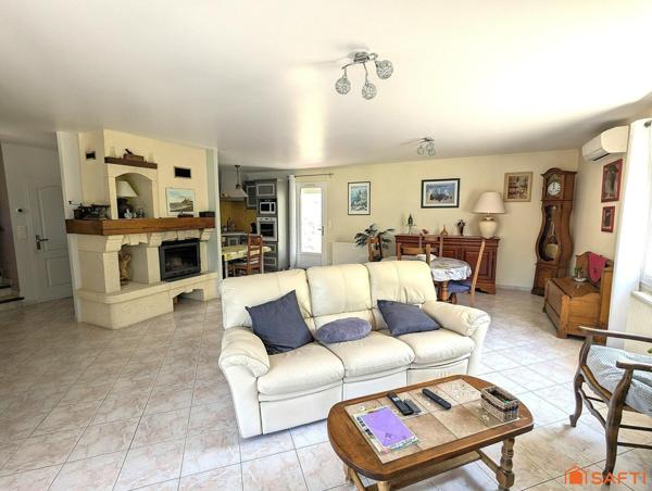 Villa 162m2 avec appartement indépendant à deux pas du Pont du Gard