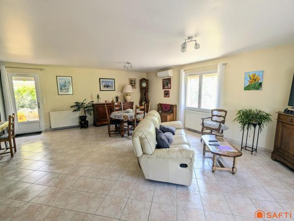 Villa 162m2 avec appartement indépendant à deux pas du Pont du Gard