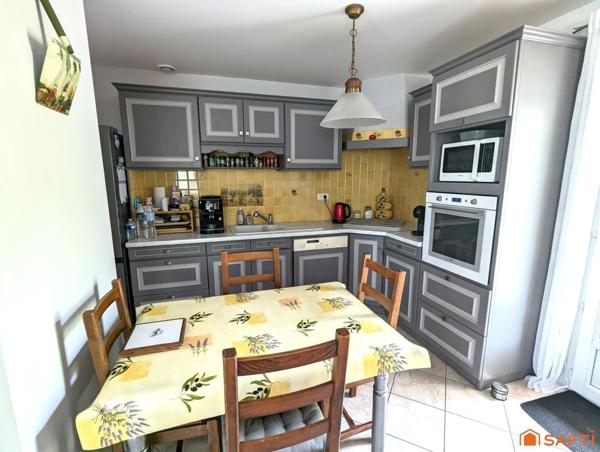 Villa 162m2 avec appartement indépendant à deux pas du Pont du Gard