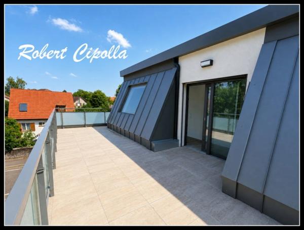 Attique T2 Metz _51,5m²_très grande terrasse de 41m² parking inclus + garage + cuisine équipée