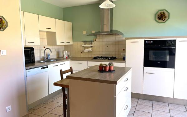 Maison à vendre    5 pièces •  Viviers