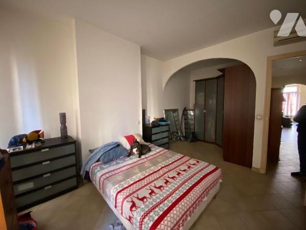 A VENDRE/APPARTEMENT/TOULON : quartier Haute-Ville, face au musée d'Art et à deux pas du jardin...