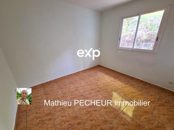 Sainte-Marie : Maison F4 (3 chambres) sur une parcelle de 720 m2
